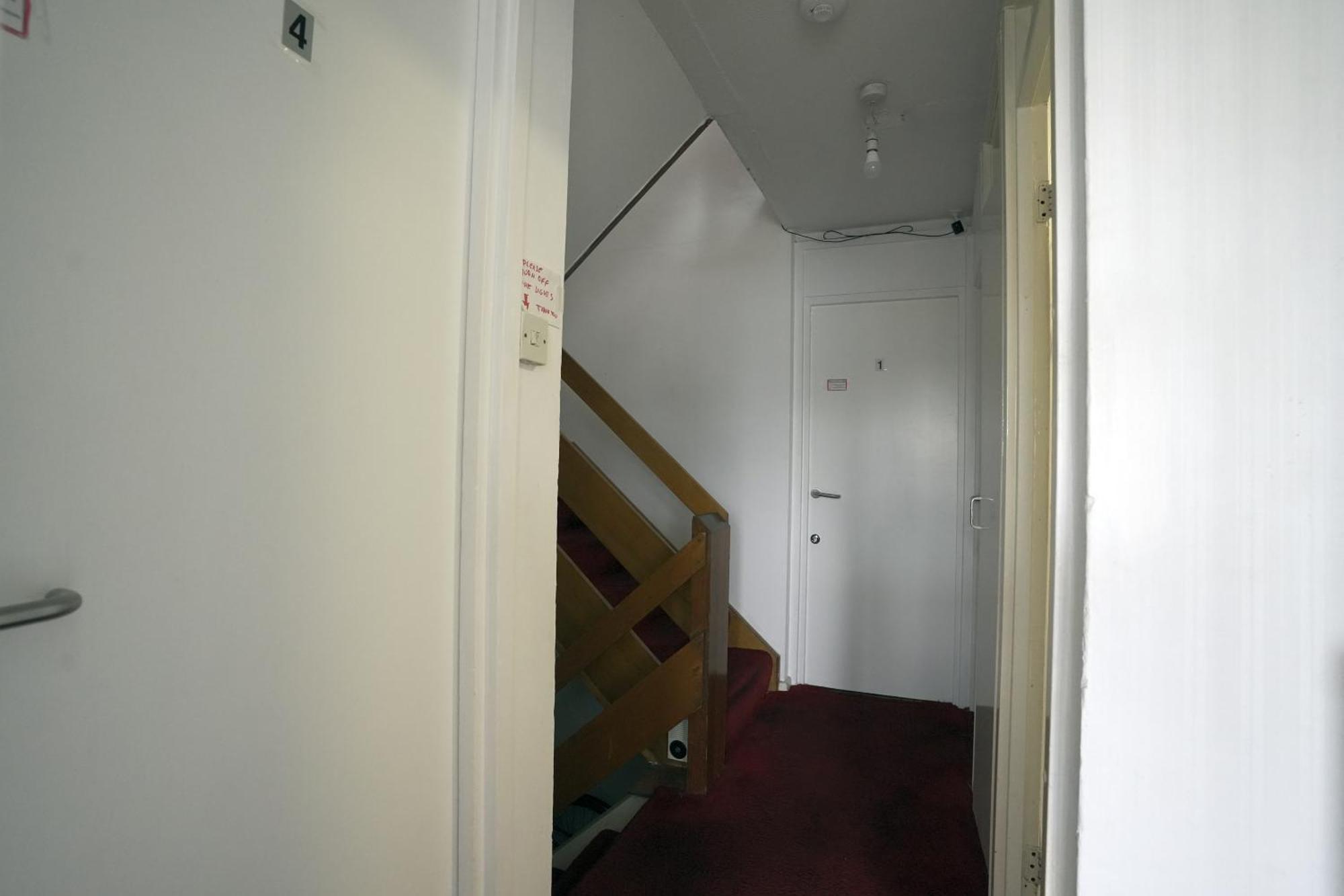 Double Room In Private Apartment London Exterior photo